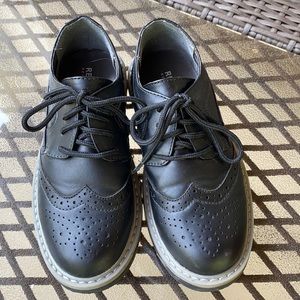 Kenneth Cole Reaction Boys Dress Shoes size 12.5